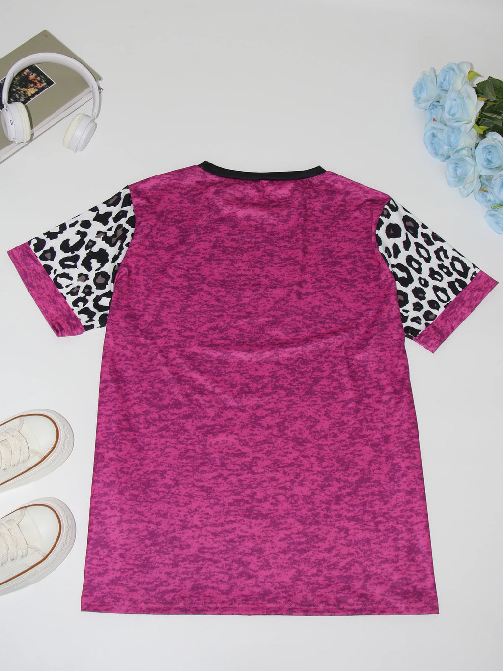 Plus size women's love printed round neck pullover T-shirt women's tops fashionable and versatile knitted tops