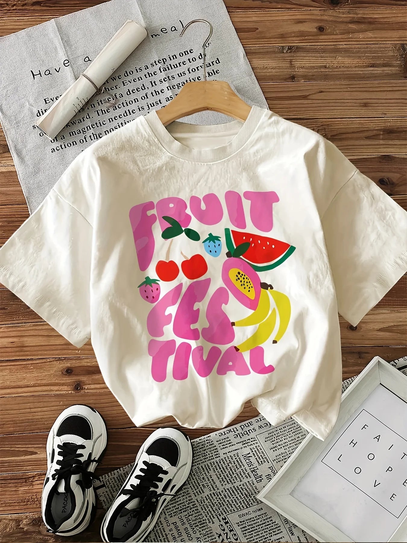 Women's Fruit Graphic Print T-Shirt Short Sleeve Crew Neck Casual with Vibrant Fruit Illustrations Lettering Comfort Summer Top