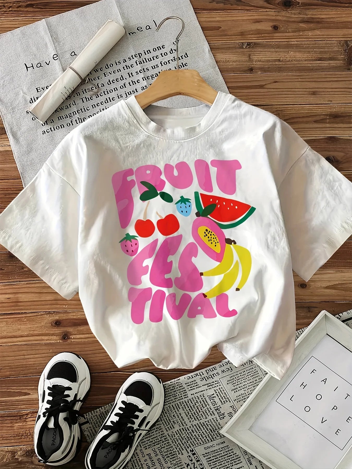 Women's Fruit Graphic Print T-Shirt Short Sleeve Crew Neck Casual with Vibrant Fruit Illustrations Lettering Comfort Summer Top