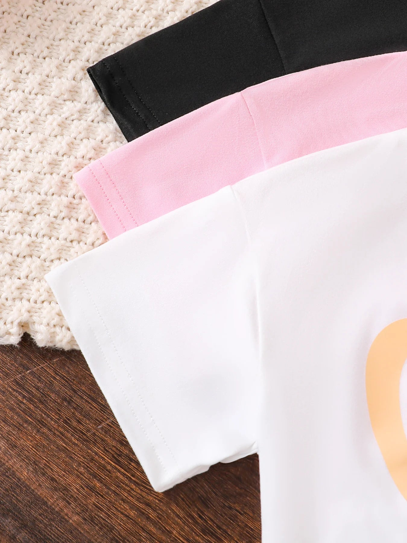 A 3-piece set of 2025 summer fashion girls' cool and breathable heart-shaped pattern printed T-shirts