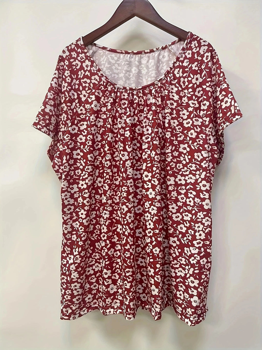 Plus Size Floral print pleated t-shirt, casual short-sleeved T-shirt spring and summer