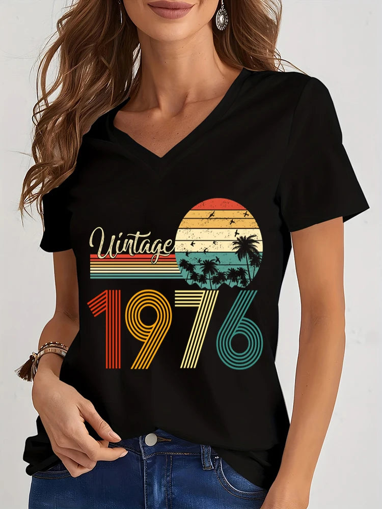 Women’s Tshirts 1975 Graphic Vintage 1970 To 1979 Casual V-neck Harajuku Fashion V-neck Summer Aesthetic Retro Shirts Female