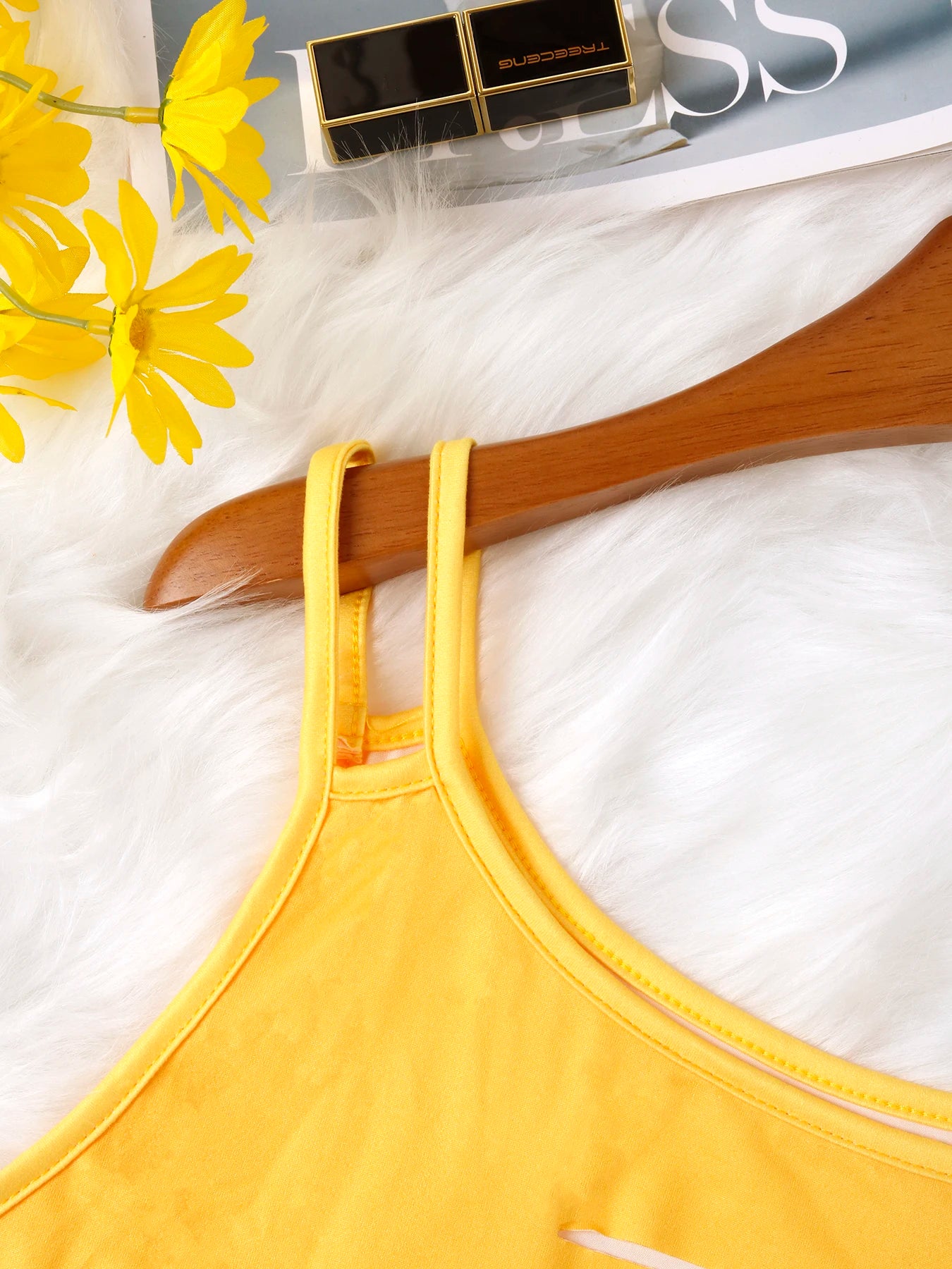 Women's Plus Size Sleeveless Gradient Tank Top with Cutout Design for Summer Casual Wear Comfortable and Stylish
