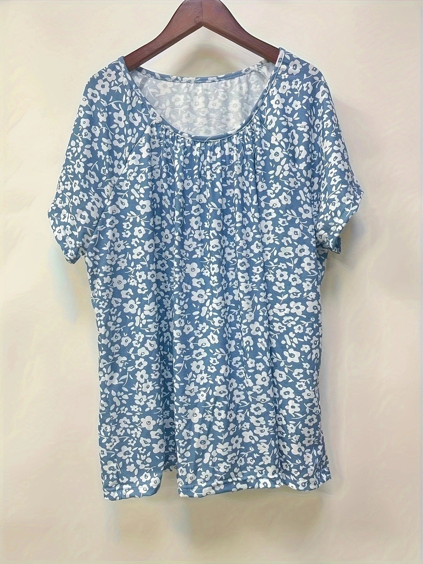 Plus Size Floral print pleated t-shirt, casual short-sleeved T-shirt spring and summer